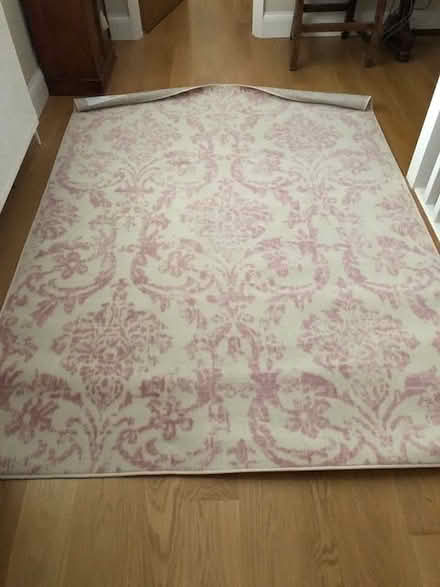 Photo of free Carpet in good condition (Oxshott KT22) #1