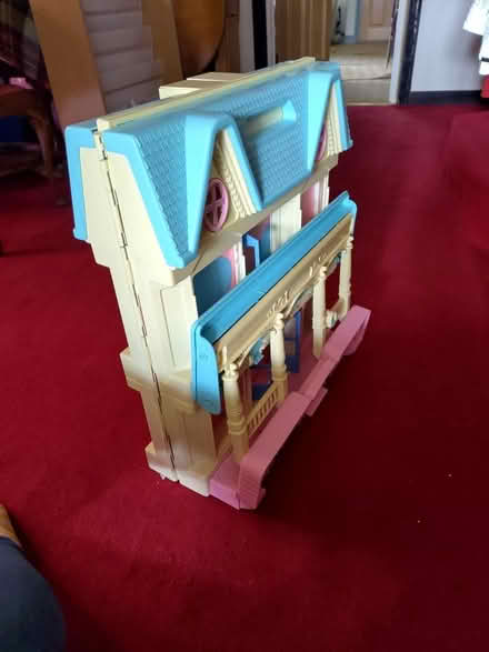 Photo of free Plastic Dolls' house (SL6 Cox Green) #2