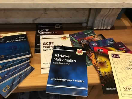Photo of free A level Maths and GCSE (Redhill Meadvale RH1) #1