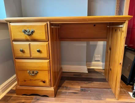 Photo of free Pine desk (Petts Wood BR5) #1
