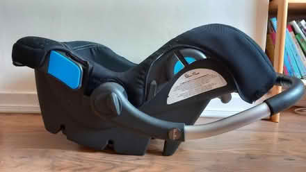 Photo of free Infant car seat (EH5) #2