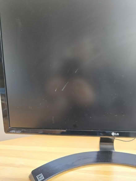 Photo of free Computer LED Display plus Logitec wireless mouse & keyboard (Bedwell SG1) #2