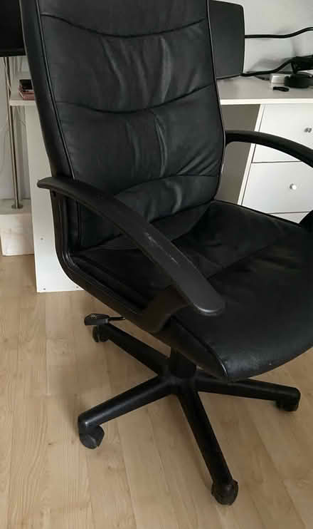 Photo of free Office chair (BR3) #4