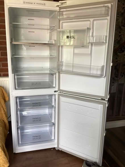 Photo of free White Samsung fridge freezer (Hillmorton CV21) #2