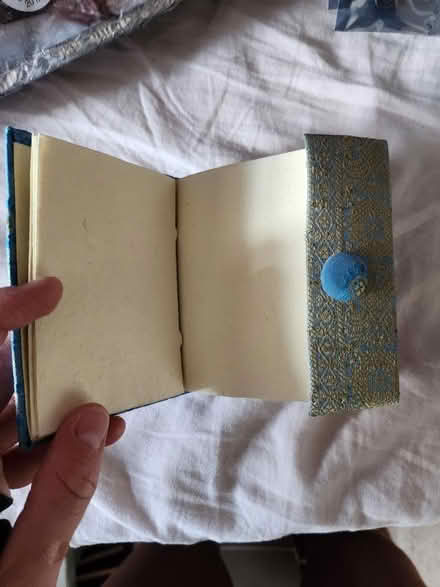 Photo of free Indian notebook (Lower Morden SM4) #2