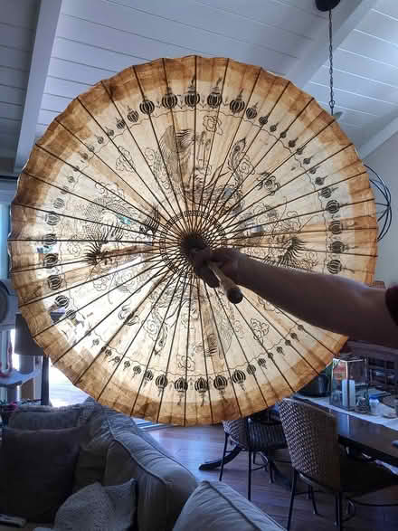 Photo of free Vintage Asian Umbrella (Sunnyvale near Wolfe and Reed) #1