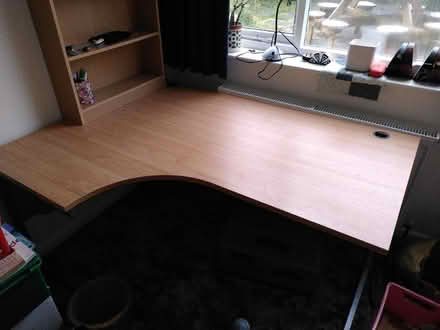 Photo of free Corner desk (BD8 Fairweather green) #1