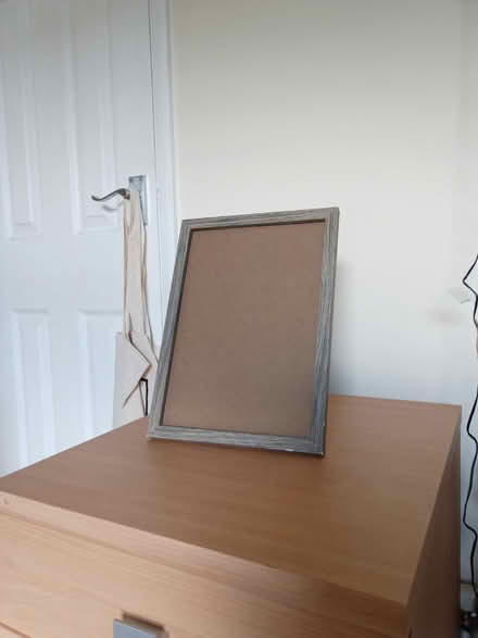 Photo of free photo frame (IP3) #1