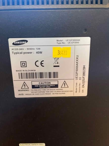 Photo of free 32” samsung tv for spares (E8) #2