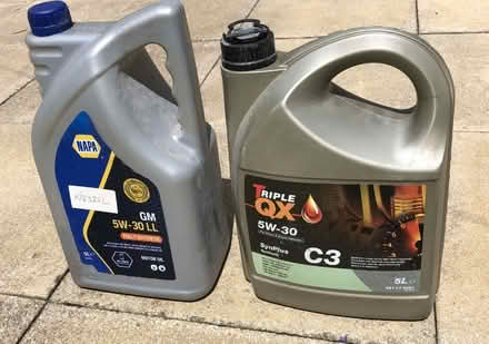 Photo of free Engine oil (Ensleigh) #1
