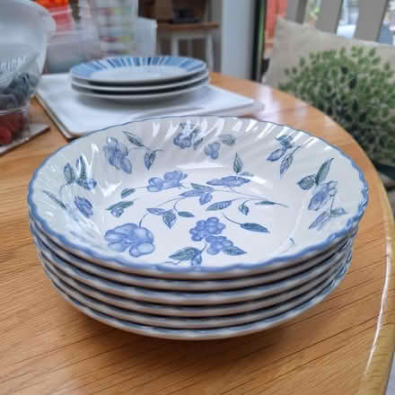 Photo of free 6 bowls (New Southgate N11) #1