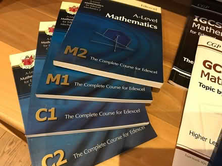 Photo of free A level Maths and GCSE (Redhill Meadvale RH1) #2