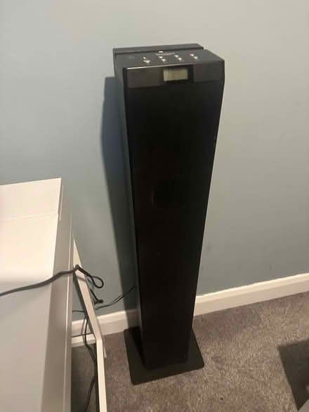 Photo of free Bush Speaker Tower (Leeds LS14) #1