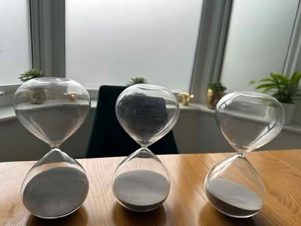 Photo of free Decorative Hour glass (Borehamwood, WD6) #2