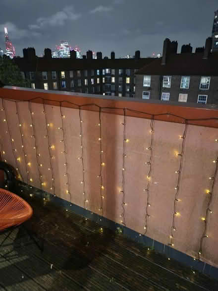 Photo of free Outdoor hanging lights (Lower Morden SM4) #2