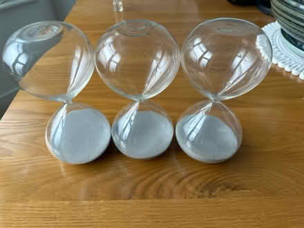 Photo of free Decorative Hour glass (Borehamwood, WD6) #1
