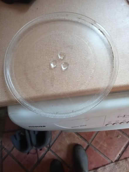 Photo of free 10" Microwave plate (Mawdsley PR75) #1