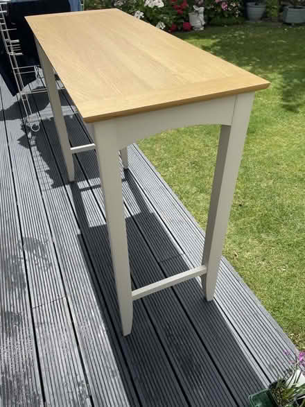 Photo of free Breakfast bar/table (Shotgate SS11) #3