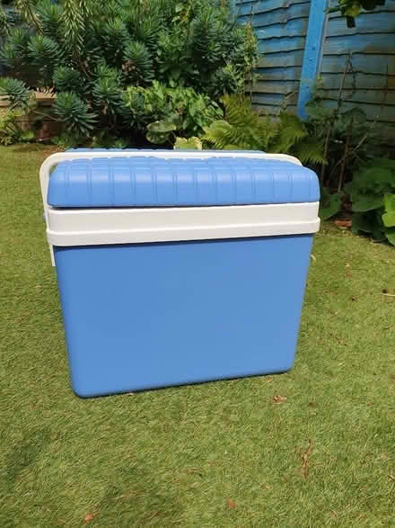 Photo of free Coolbox (Southwick BN42) #4