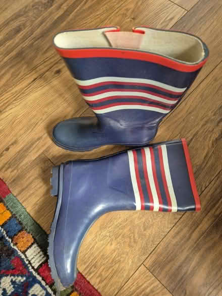 Photo of free Wellington boots - Womens size 7s (Acre Lane, Brixton, SW2) #2