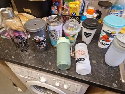 Photo of free variius thermos cups/cold cups (streatham common) #1