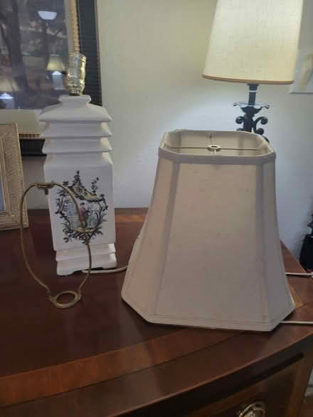 Photo of free Pagoda style lamp (McKnight Rd and Manchester Rd) #1