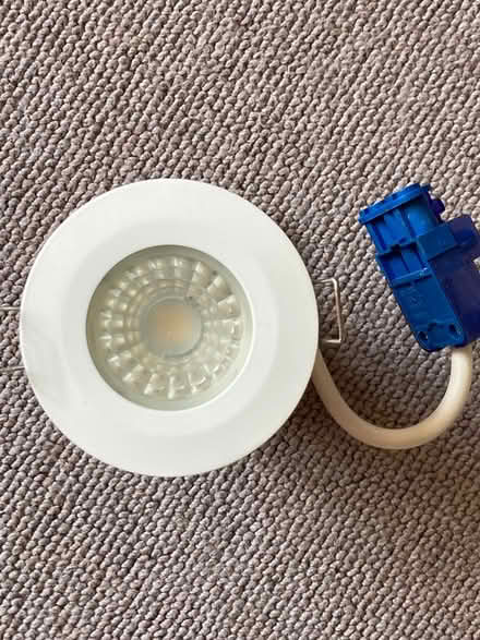 Photo of free Spot lights x 4 (Beckenham BR3) #1