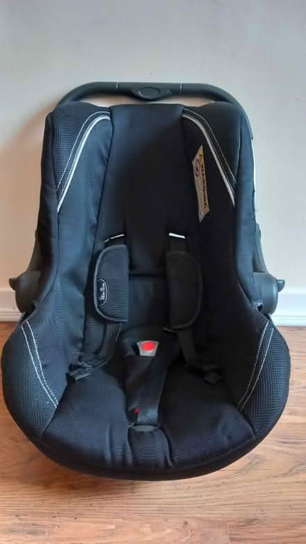 Photo of free Infant car seat (EH5) #3