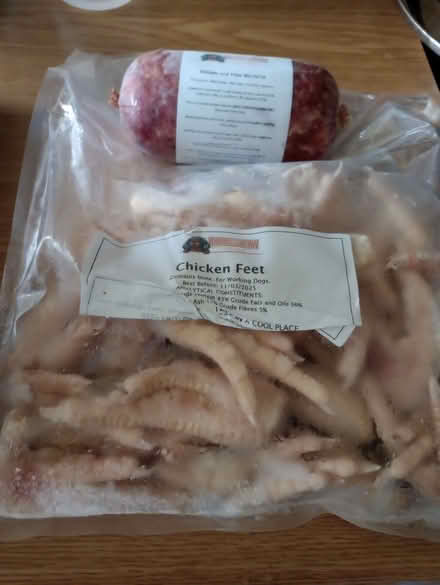 Photo of free 8 raw frozen 500g dog food plus 1kg of chicken feet. (Westbourne BH4) #1
