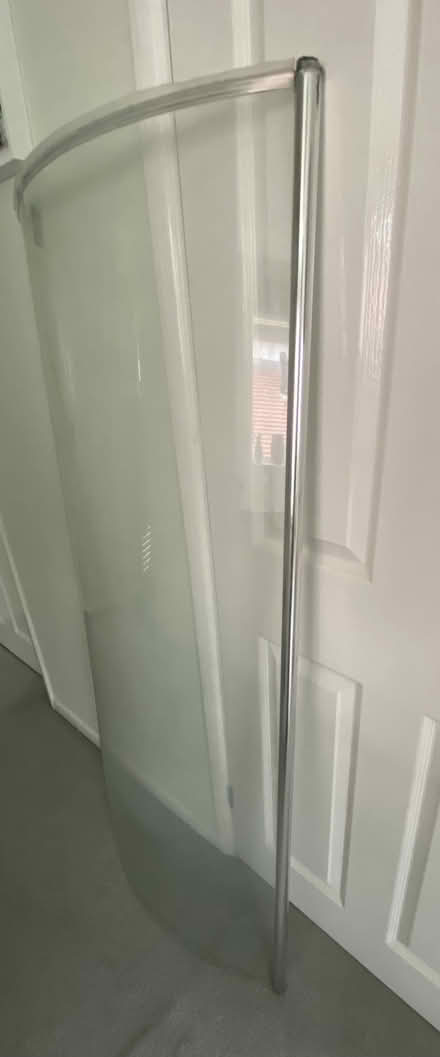 Photo of free Curved Glass Panel (Merrow GU1) #3
