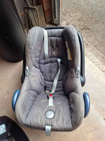 Photo of free Car seat (GL2) #3
