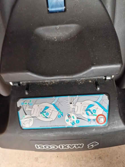 Photo of free Car seat (GL2) #2