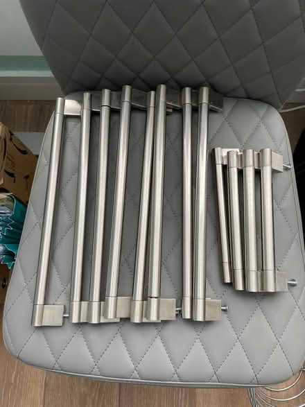 Photo of free IKEA wardrobe handles (London, SE1) #1