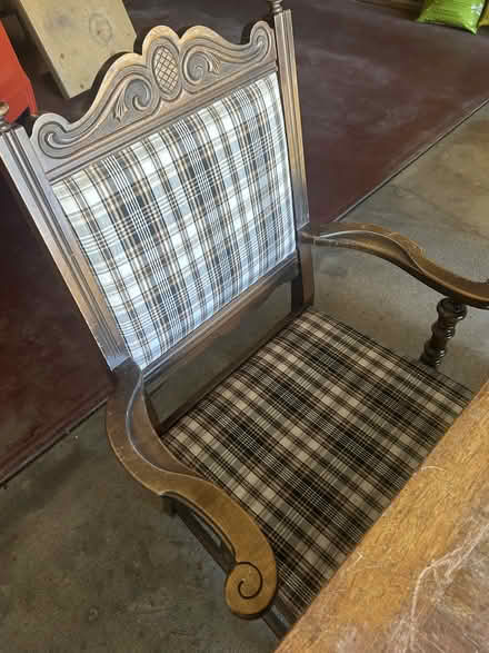 Photo of free Dining Room Table + 6 chairs (Mt. Baker area, Seattle) #2