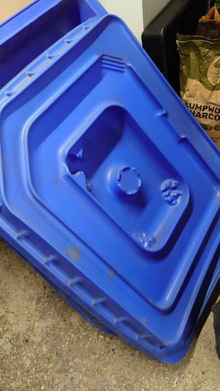 Photo of free Sand pit with lid (Balham SW12) #1