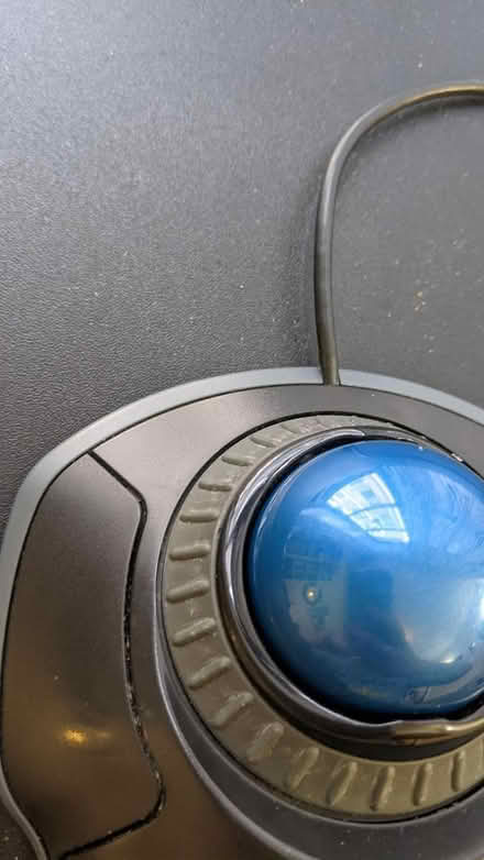 Photo of free Kensington Trackball Mouse (Sunnyside) #3