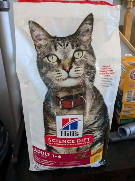 Photo of free Hill's Science Diet cat food (North Laurel) #1