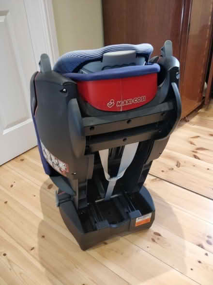 Photo of free Maxi Cosi Tobi Toddler car seat (Heaton NE6) #4