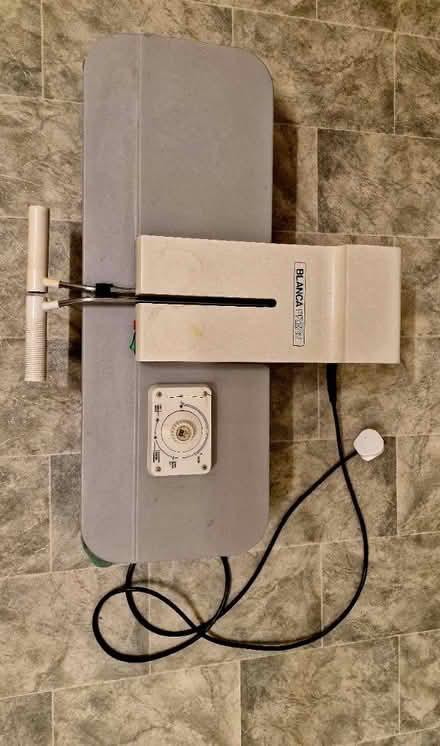 Photo of free Ironing press (RG24) #2