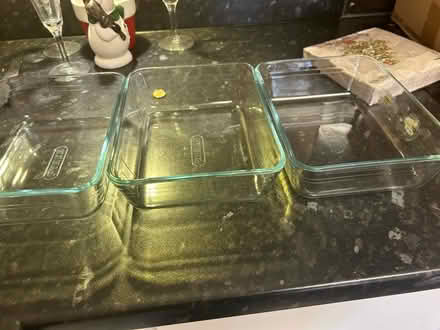 Photo of free Pyrex dishes with lead (BR2) #1