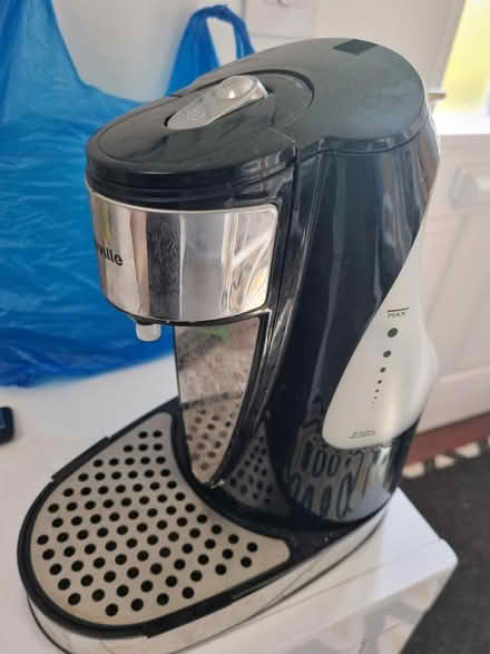 Photo of free Instant hot water kettle (LE6, Groby) #1
