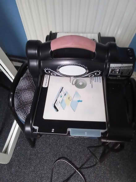 Photo of free Sizzix die cutting machine (chesterfield S42) #2