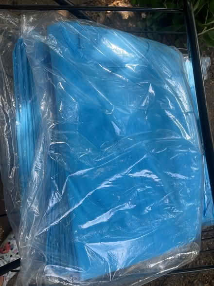 Photo of free PPE disposable hospital gowns (Capitol Hill near Lincoln Park) #1