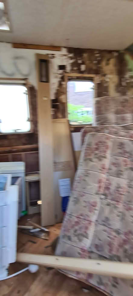 Photo of free scrap caravan (Belper) #4