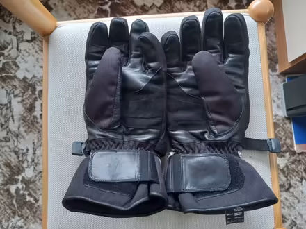 Photo of free Mens Motorcycle Gloves (Purbrook PO7) #1