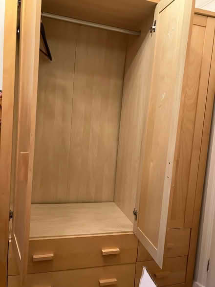 Photo of free 3 door wardrobe (Orpington) #2