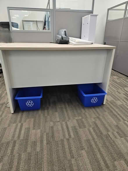 Photo of free Desks (Yonge & Bloor) #4