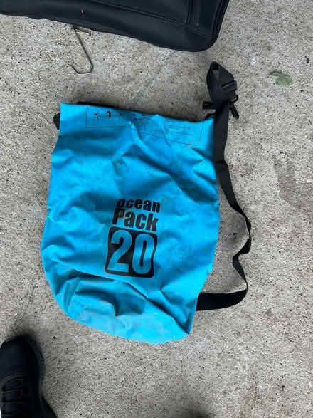 Photo of free Water carrier bag 20l (Bagshot) #1