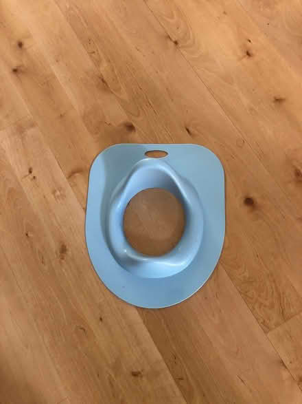 Photo of free Trainer toilet seat (HP3) #1