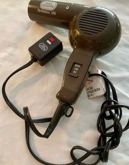 Photo of free Vintage Vidal Sasson Hair Dryer (Upper East Side) #1